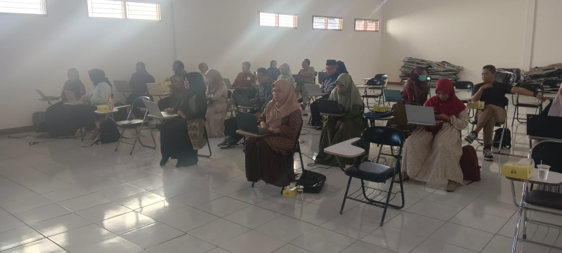 Foto Kegiatan PK-KM - Penyusunan Perangkat Pembelajaran Digital 2024